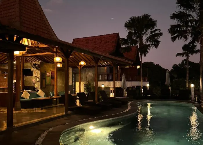 La Pan Nam Exotic And Bed & Breakfast