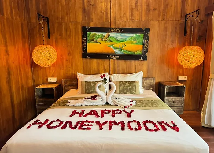 La Pan Nam Exotic And Bed & Breakfast 4*