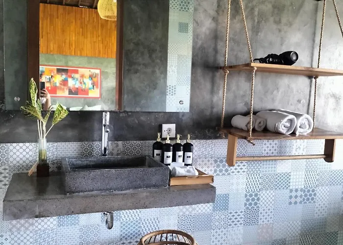La Pan Nam Exotic And 4* Canggu